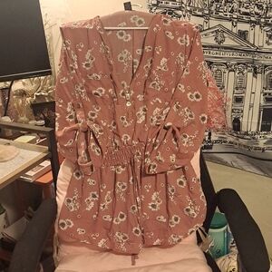 Rue 21 flower caual shirt lg
